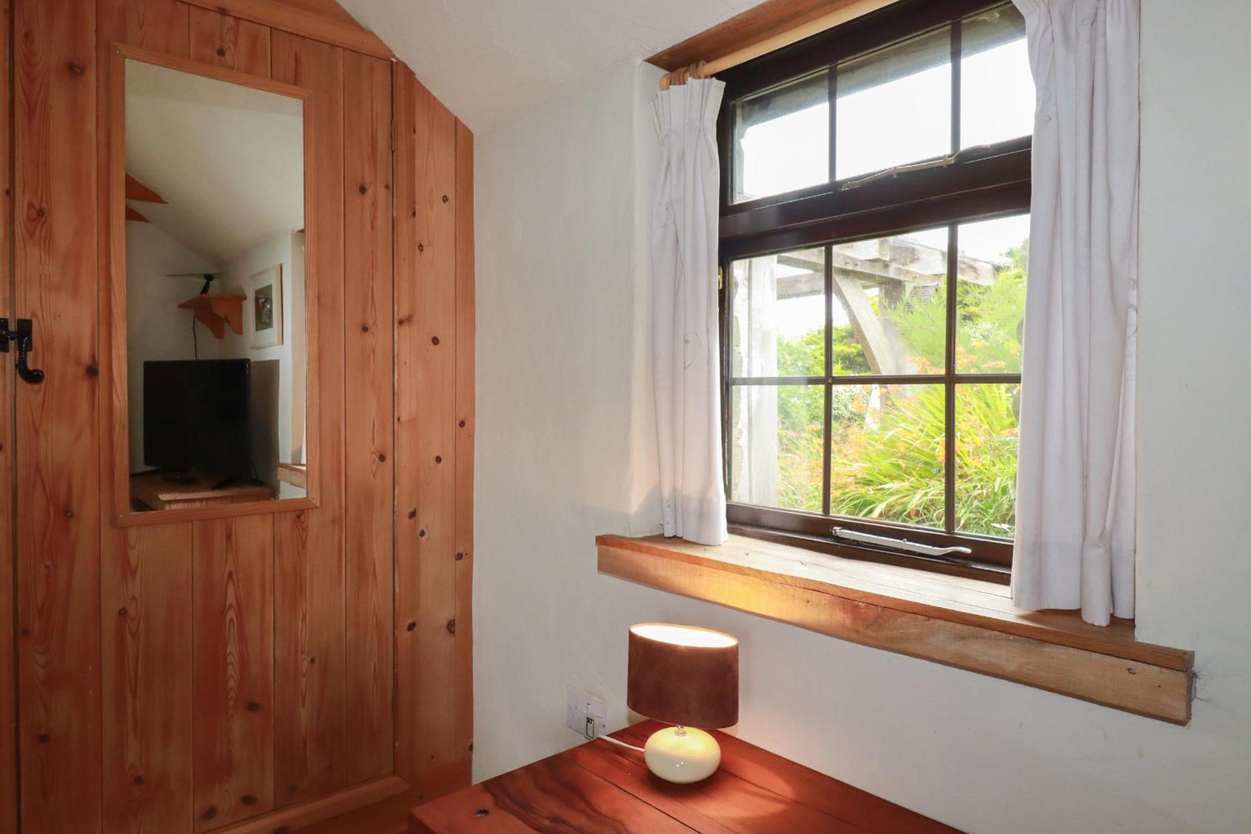 Horseshoe Cottage