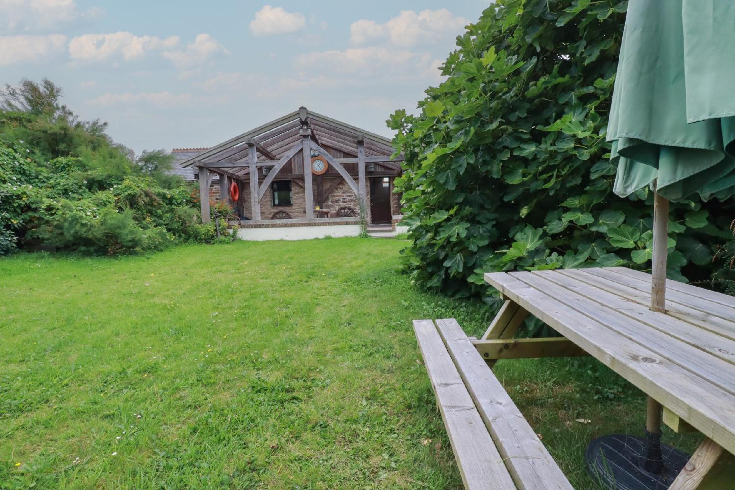 Horseshoe Cottage