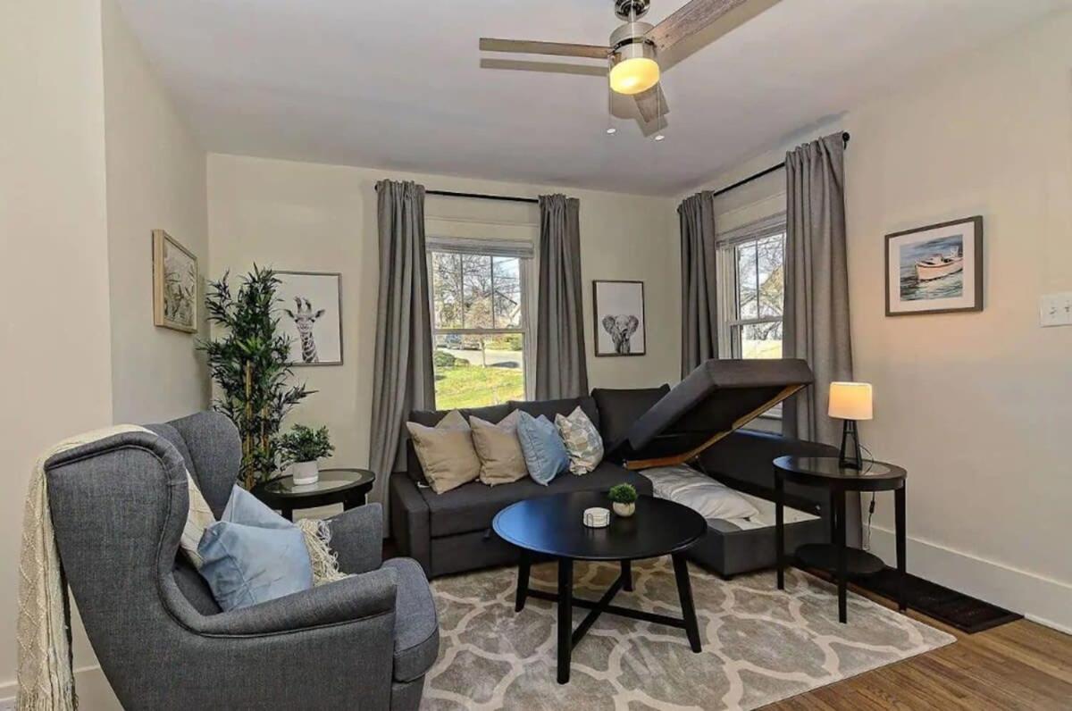 Charming 1BR Townhome mins to Downtown