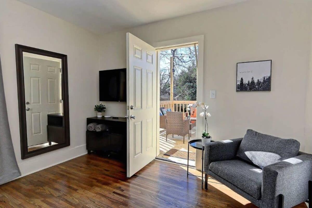 Charming 1BR Townhome mins to Downtown