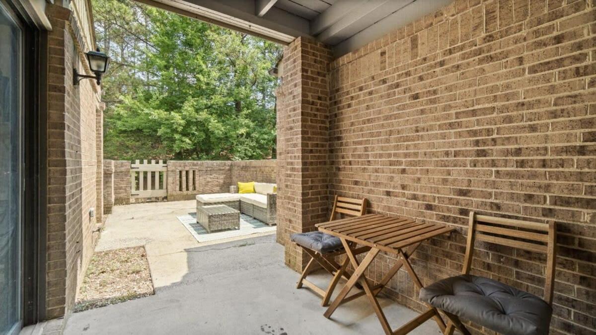 Gorgeous 2 BR near Carowinds - Patio - Pool view 5