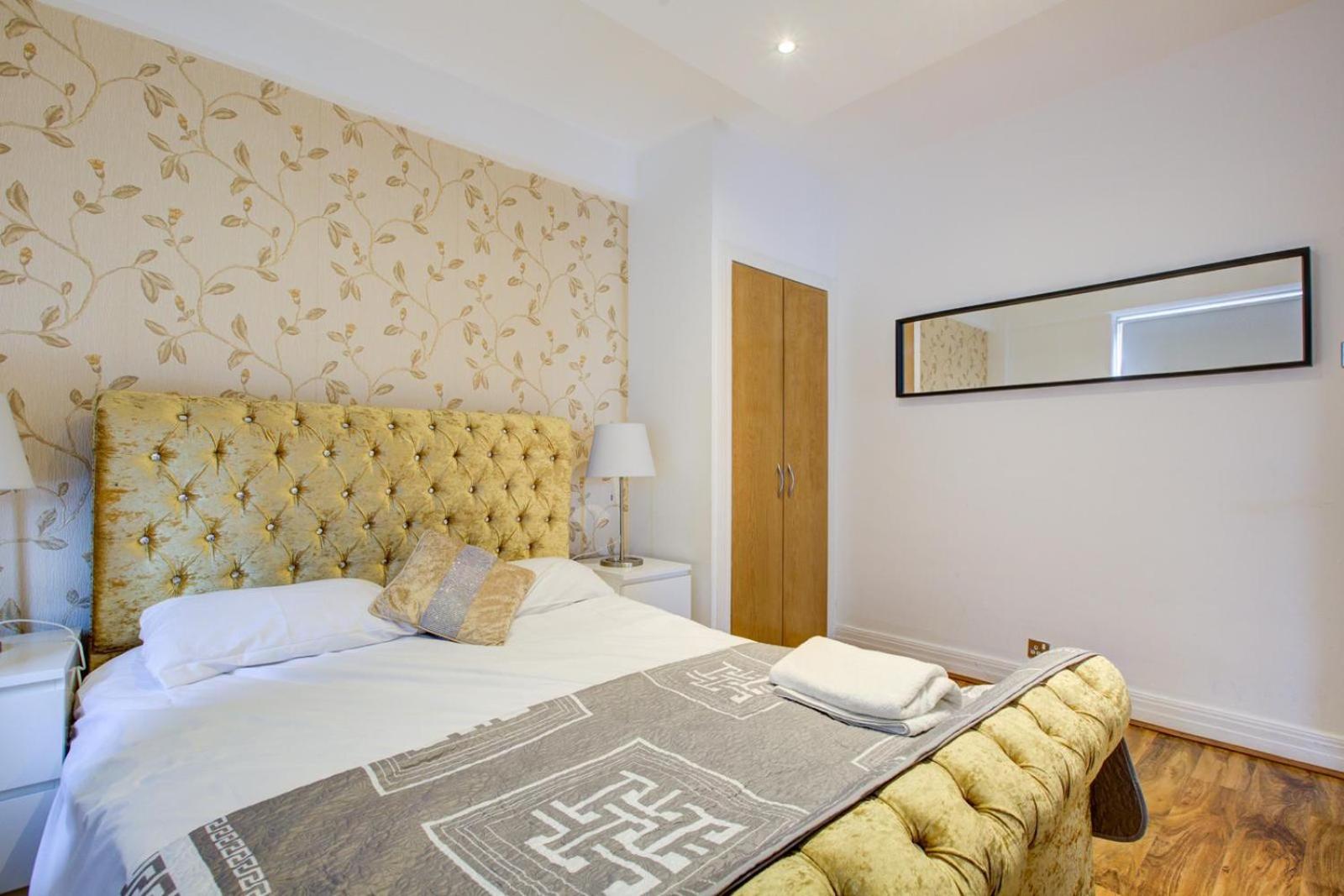 Knightsbridge Luxurious Residence - Facing Harrods