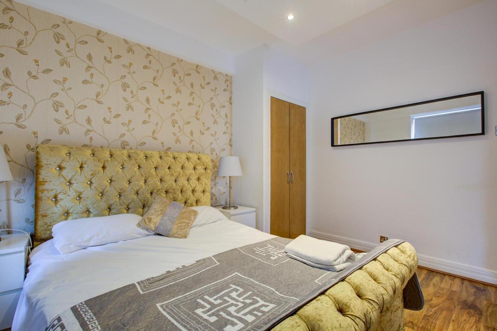 Knightsbridge Luxurious Residence - Facing Harrods
