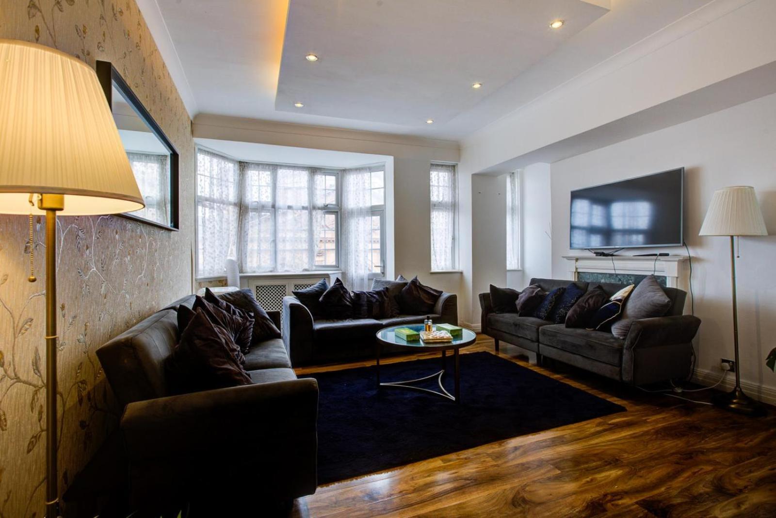 Knightsbridge Luxurious Residence - Facing Harrods