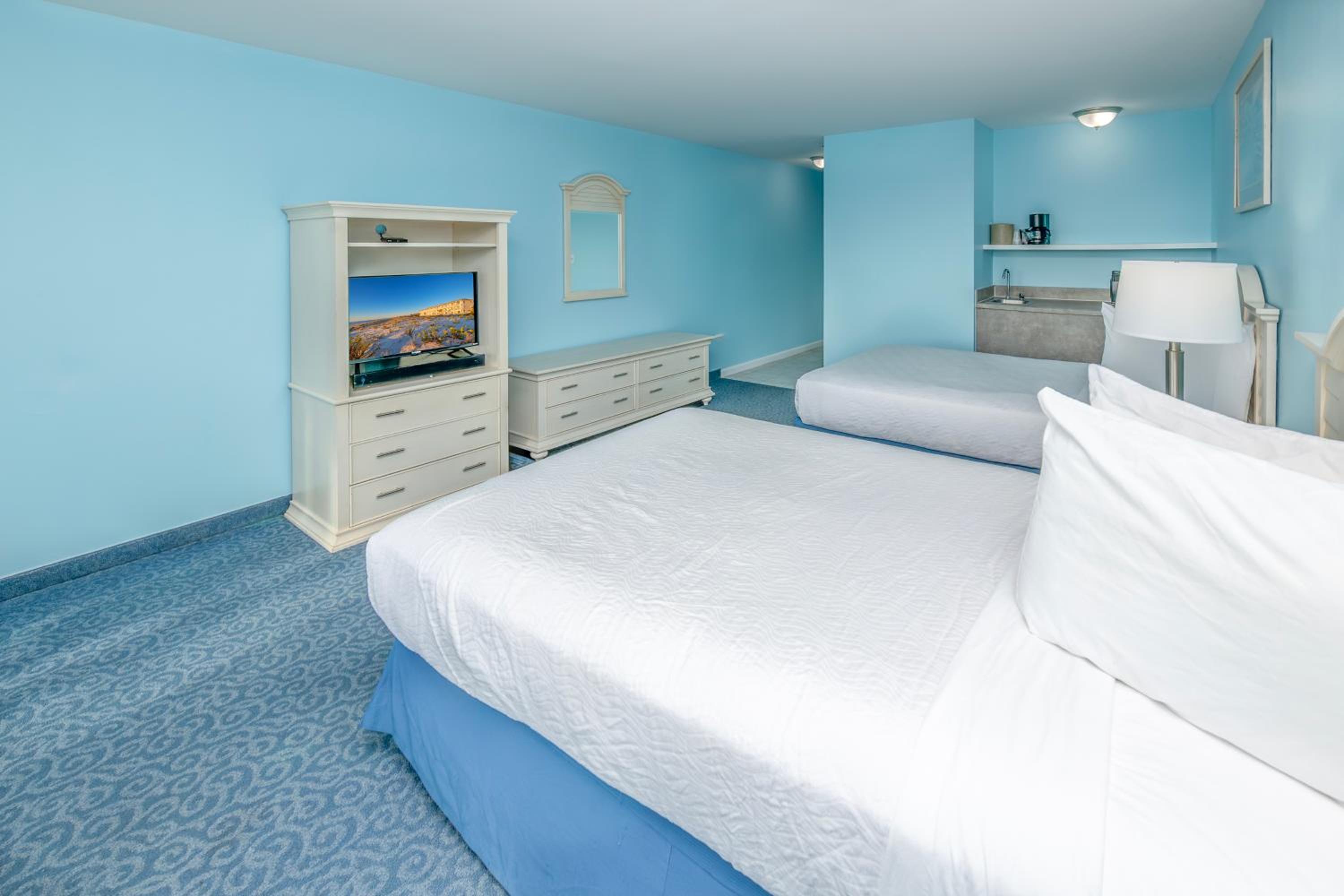 Drifting Sands Oceanfront Hotel