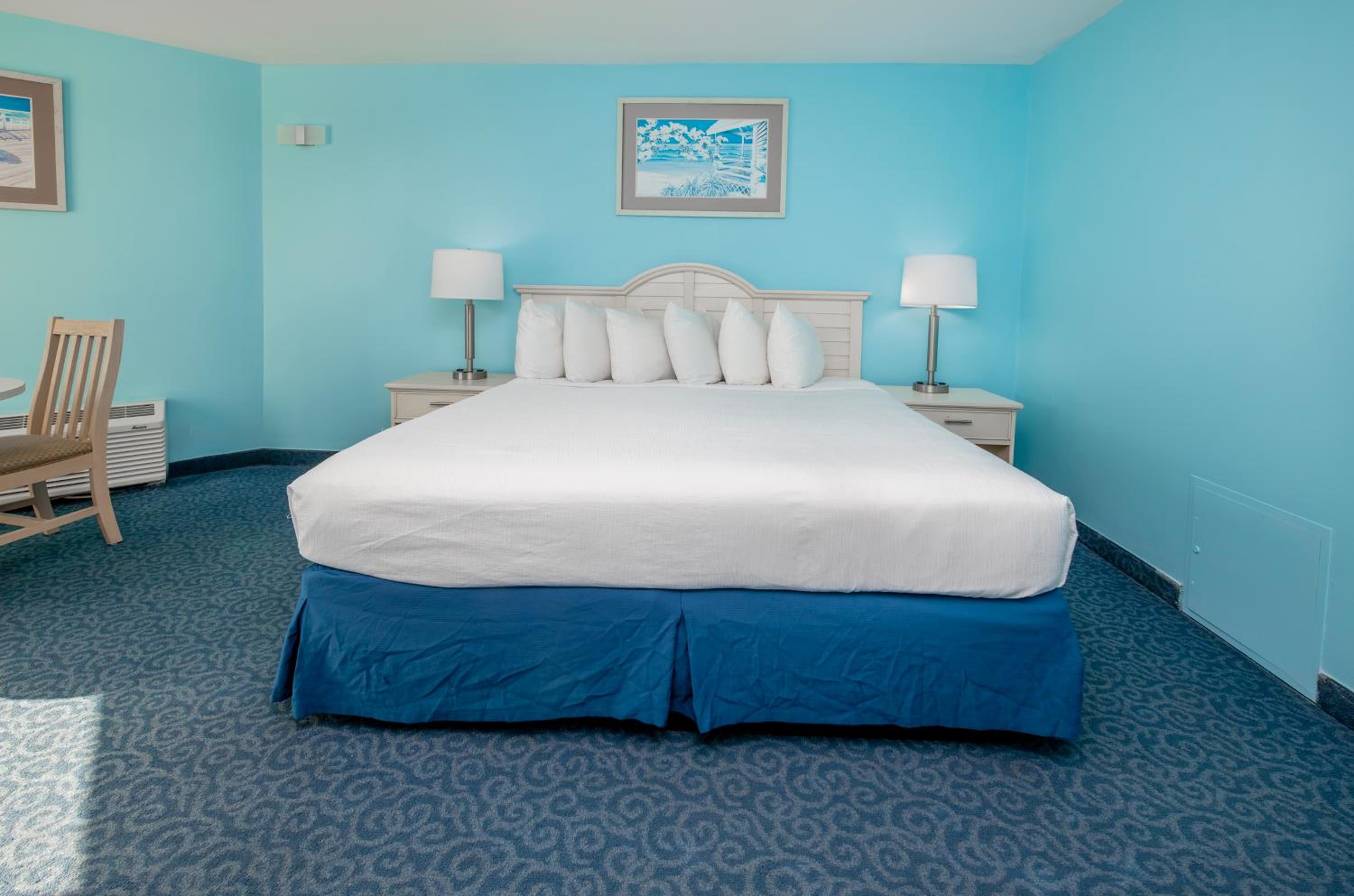 Drifting Sands Oceanfront Hotel