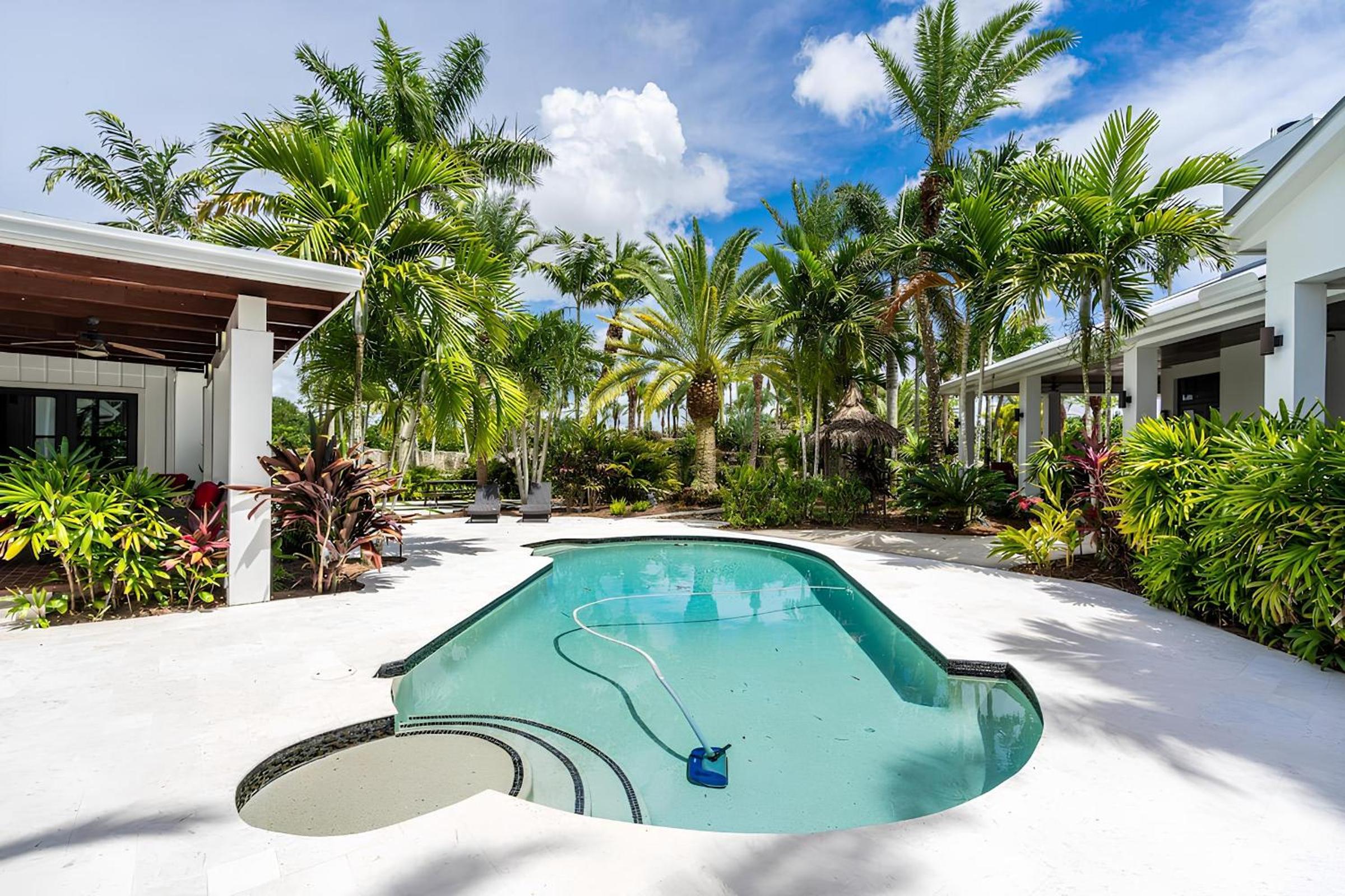The Hidden Gem of Miami 5-Acre Paradise & Private Oasis view 3