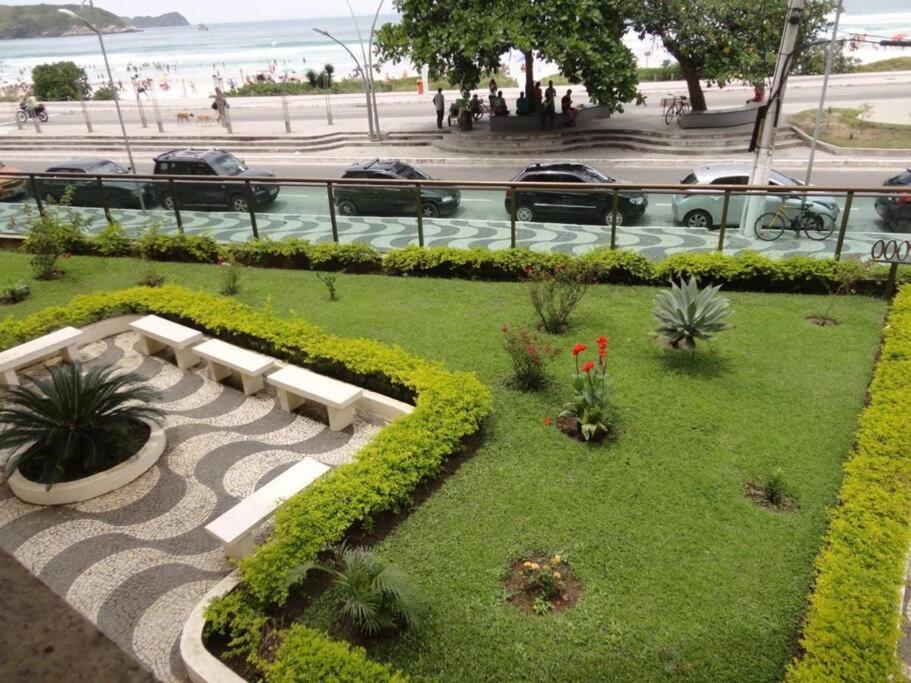 Ap Alecrim Praia do Forte Cabo Frio Pé na Areia3qt