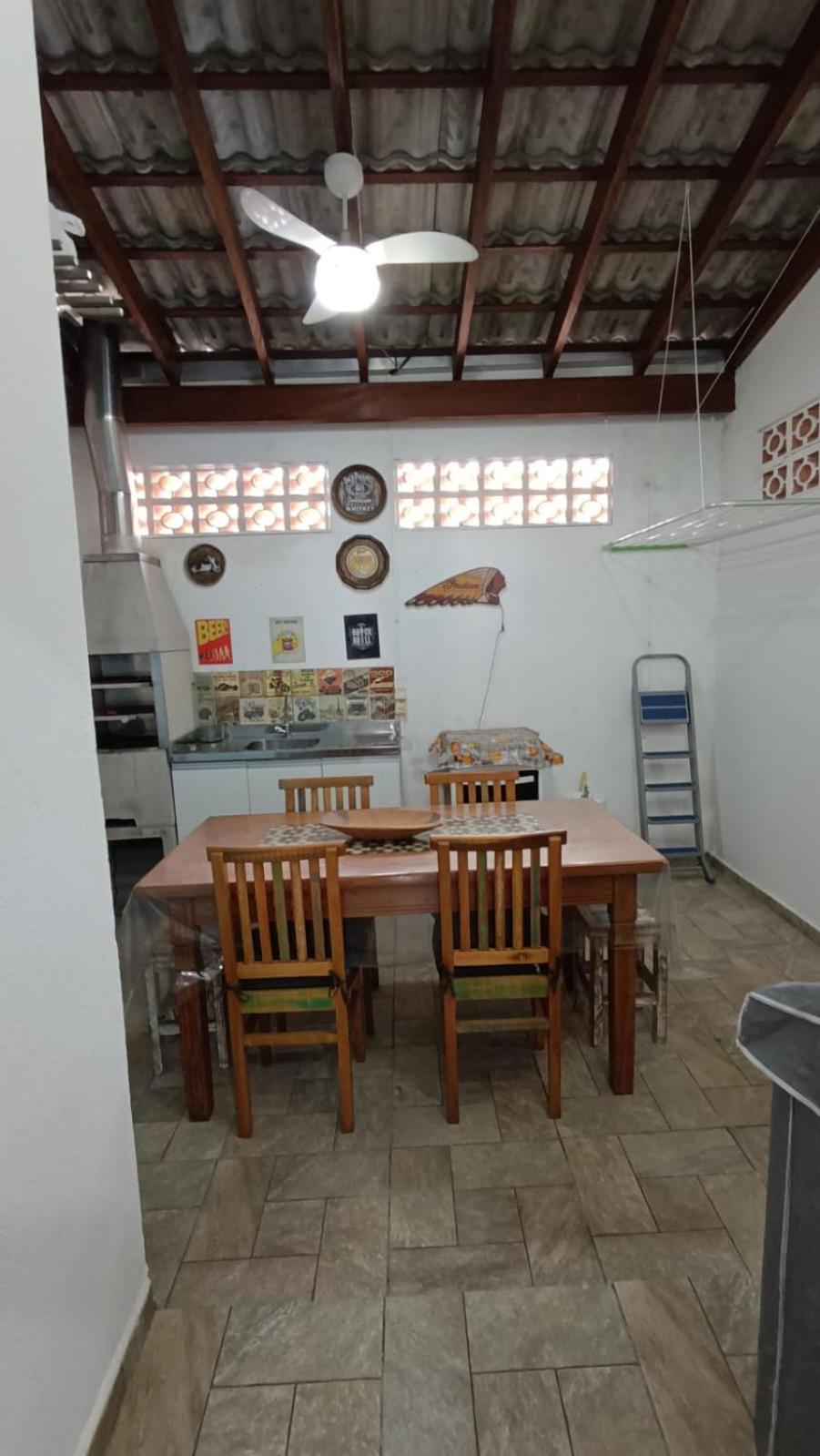 Casa Caragua Sobrado com 2 Suítes