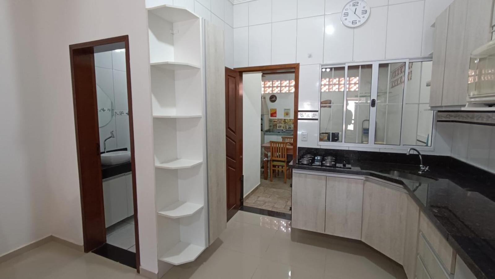 Casa Caragua Sobrado com 2 Suítes