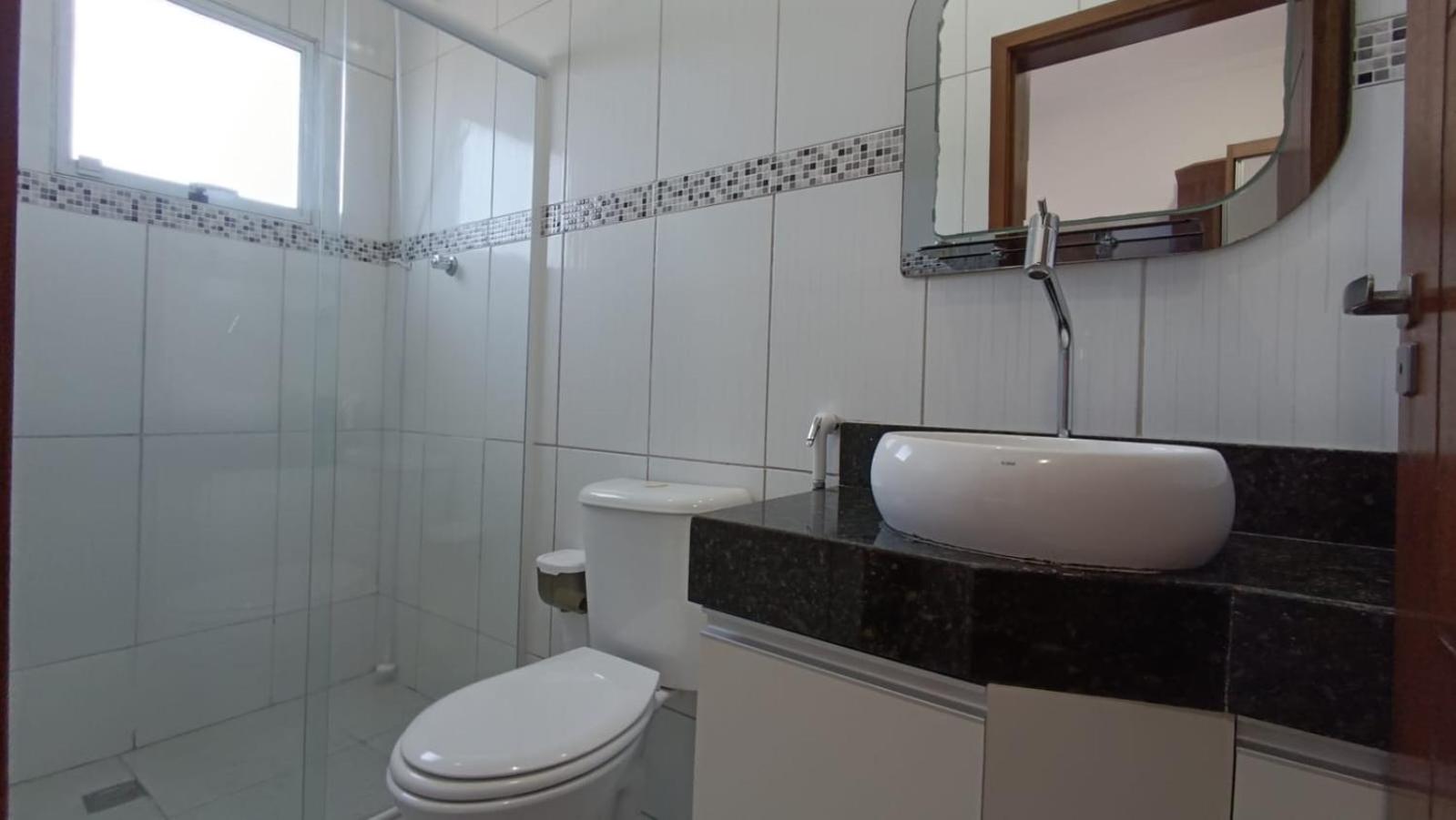 Casa Caragua Sobrado com 2 Suítes