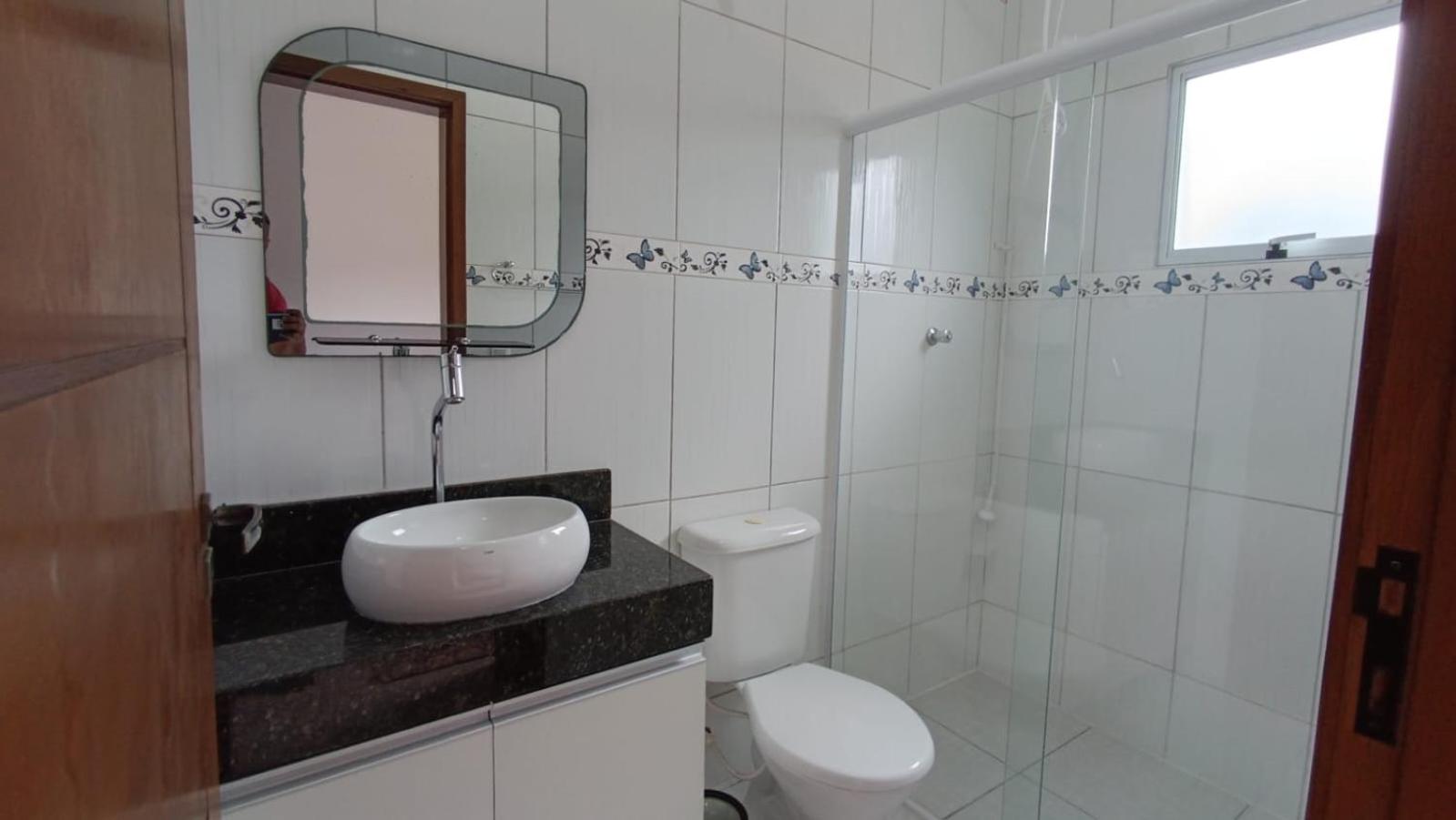Casa Caragua Sobrado com 2 Suítes