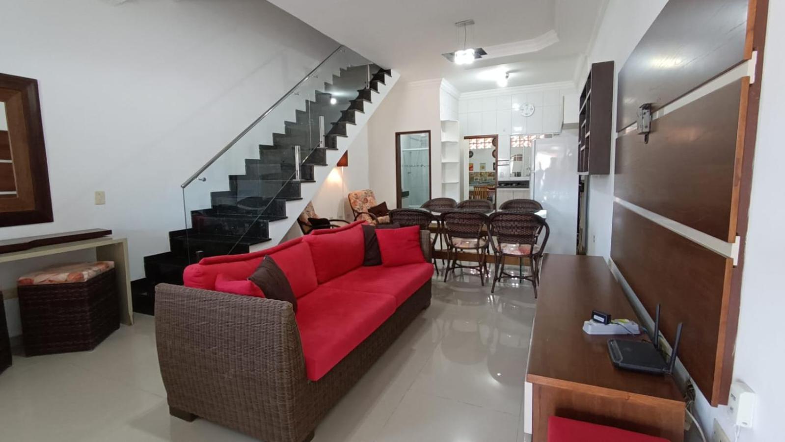 Casa Caragua Sobrado com 2 Suítes
