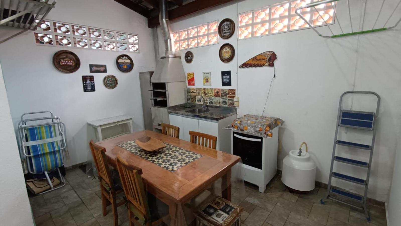 Casa Caragua Sobrado com 2 Suítes