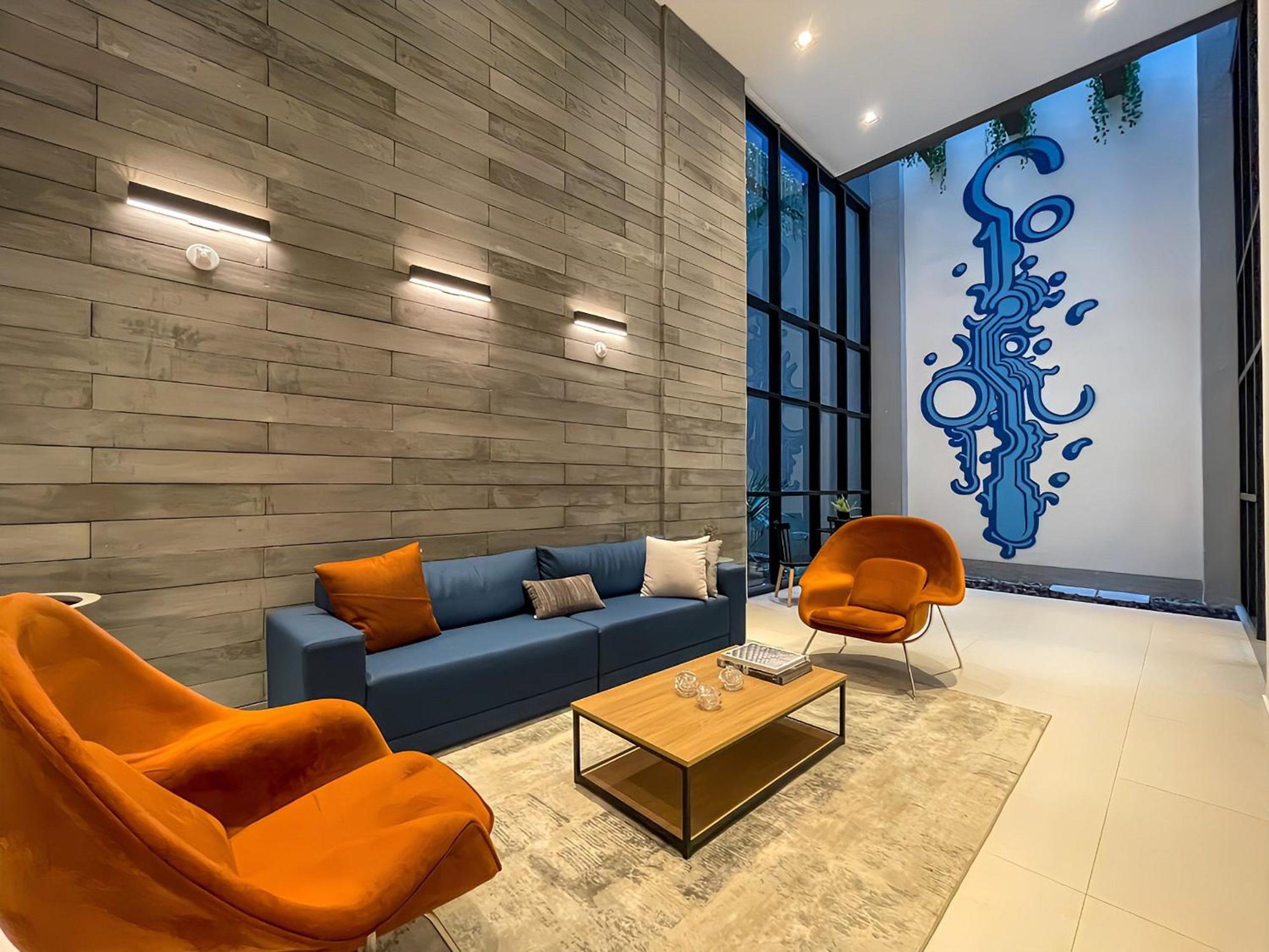 Condominium with pool next to Buenos Aires Park