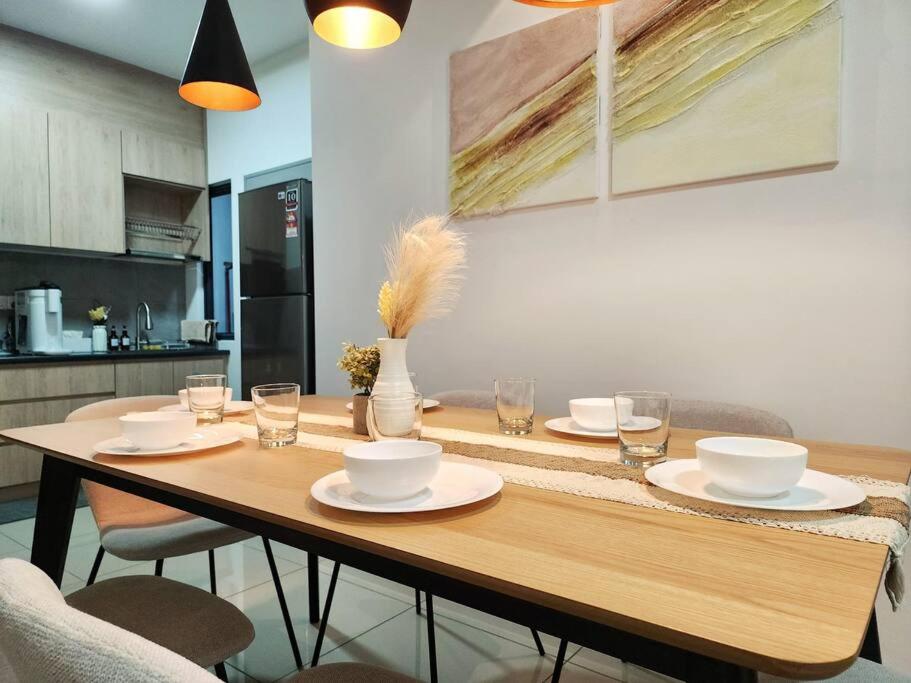 Cozy Family-friendly M Vertica Stunning View MRT