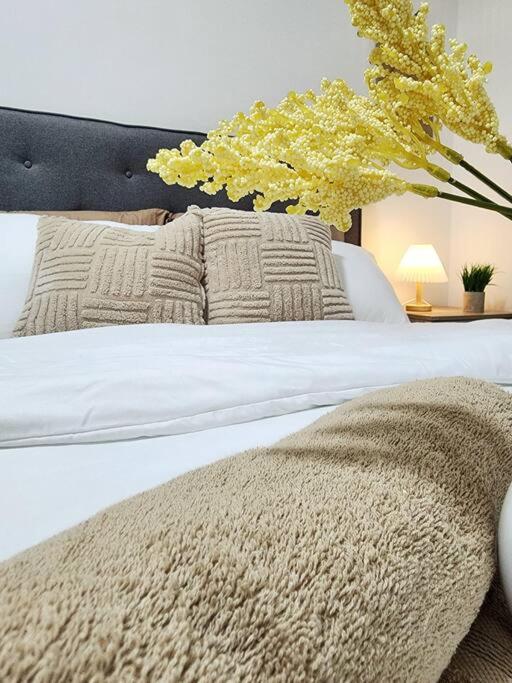 Cozy Family-friendly M Vertica Stunning View MRT