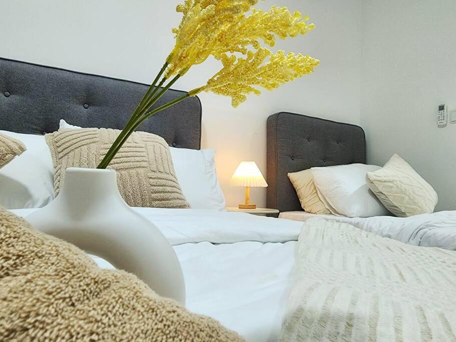 Cozy Family-friendly M Vertica Stunning View MRT