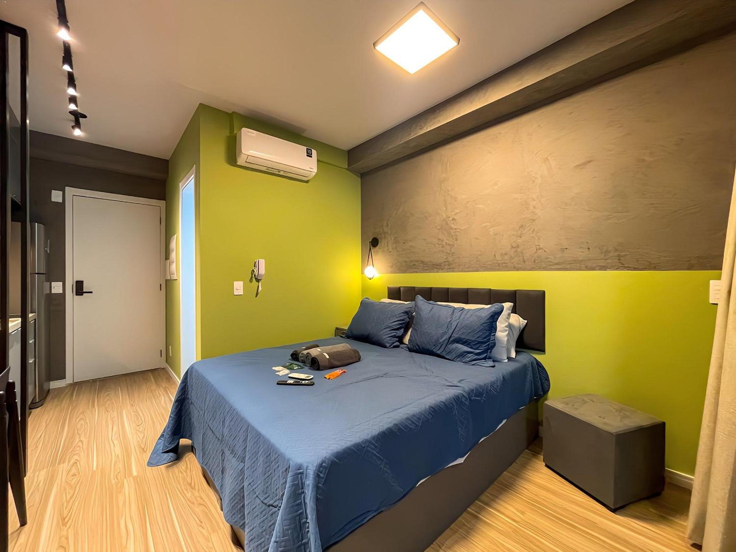 Condominium with pool next to Buenos Aires Park