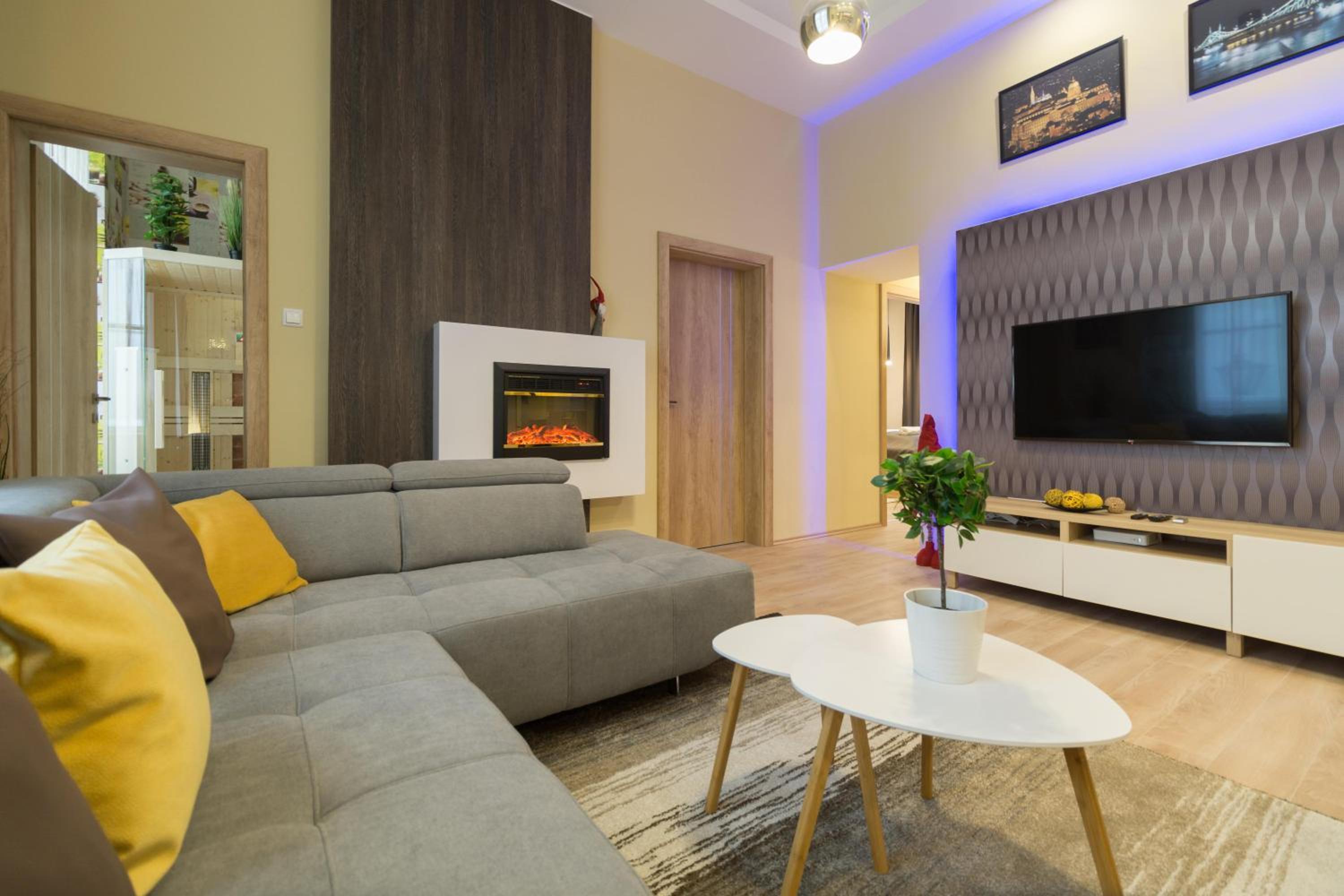 Exlcusive & City Central Located Suite by Prestige Homes view 3