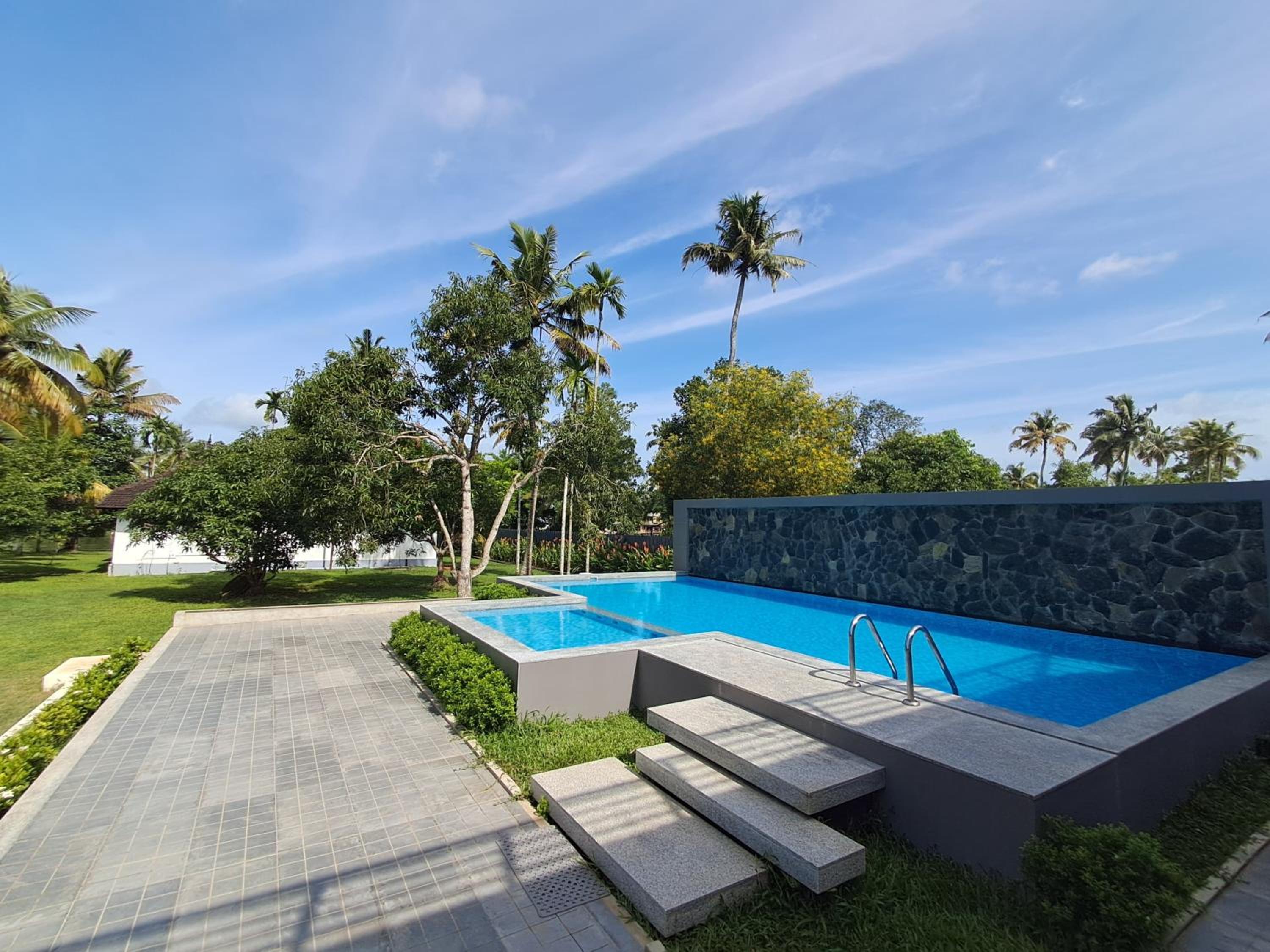 Palmgrove Lake Resort view 2
