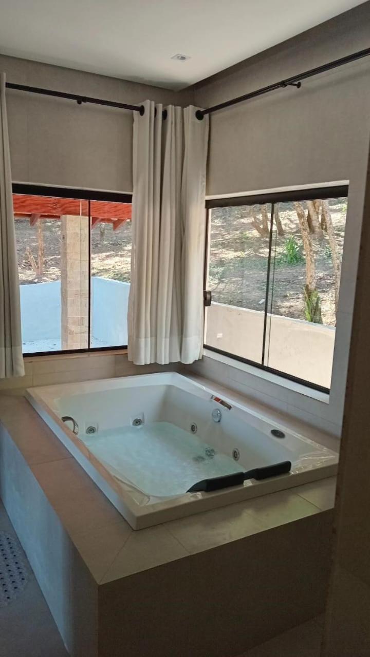 Cabanas Privativas com Jacuzzi, Cozinha, Churrasqueira e Decoração - Sitio Pauletto