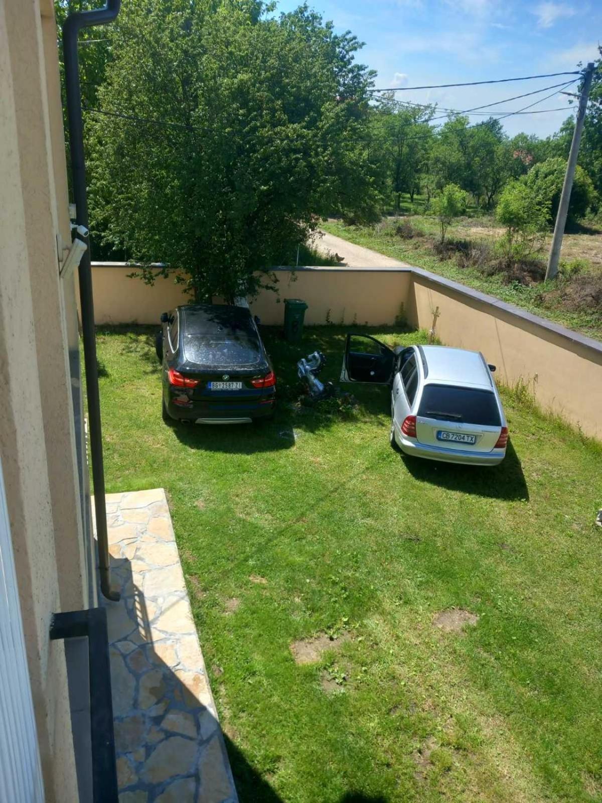 Mir I tisina view 5