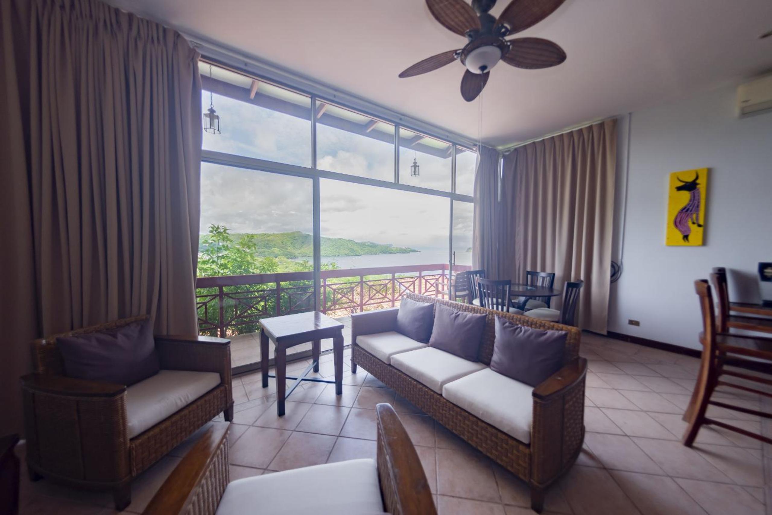 Ocean and Mountain View Villa