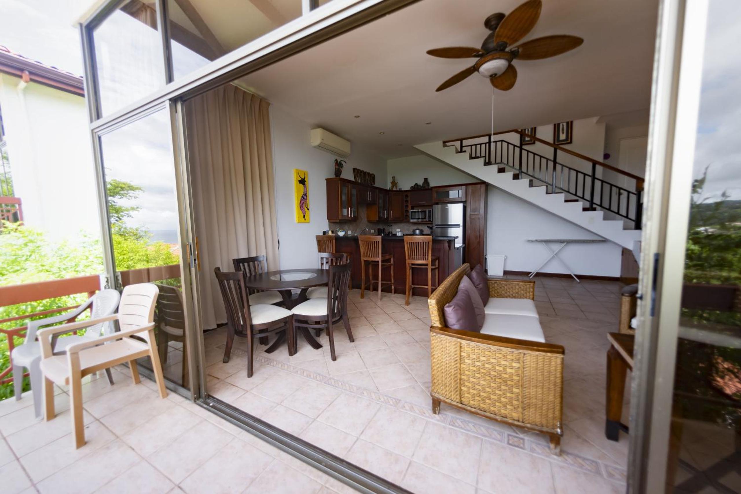 Ocean and Mountain View Villa