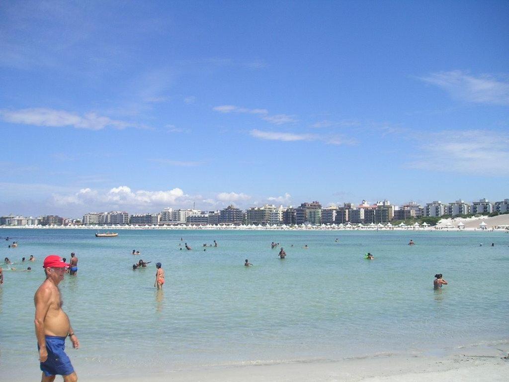 Apto a 2 quadras da praia
