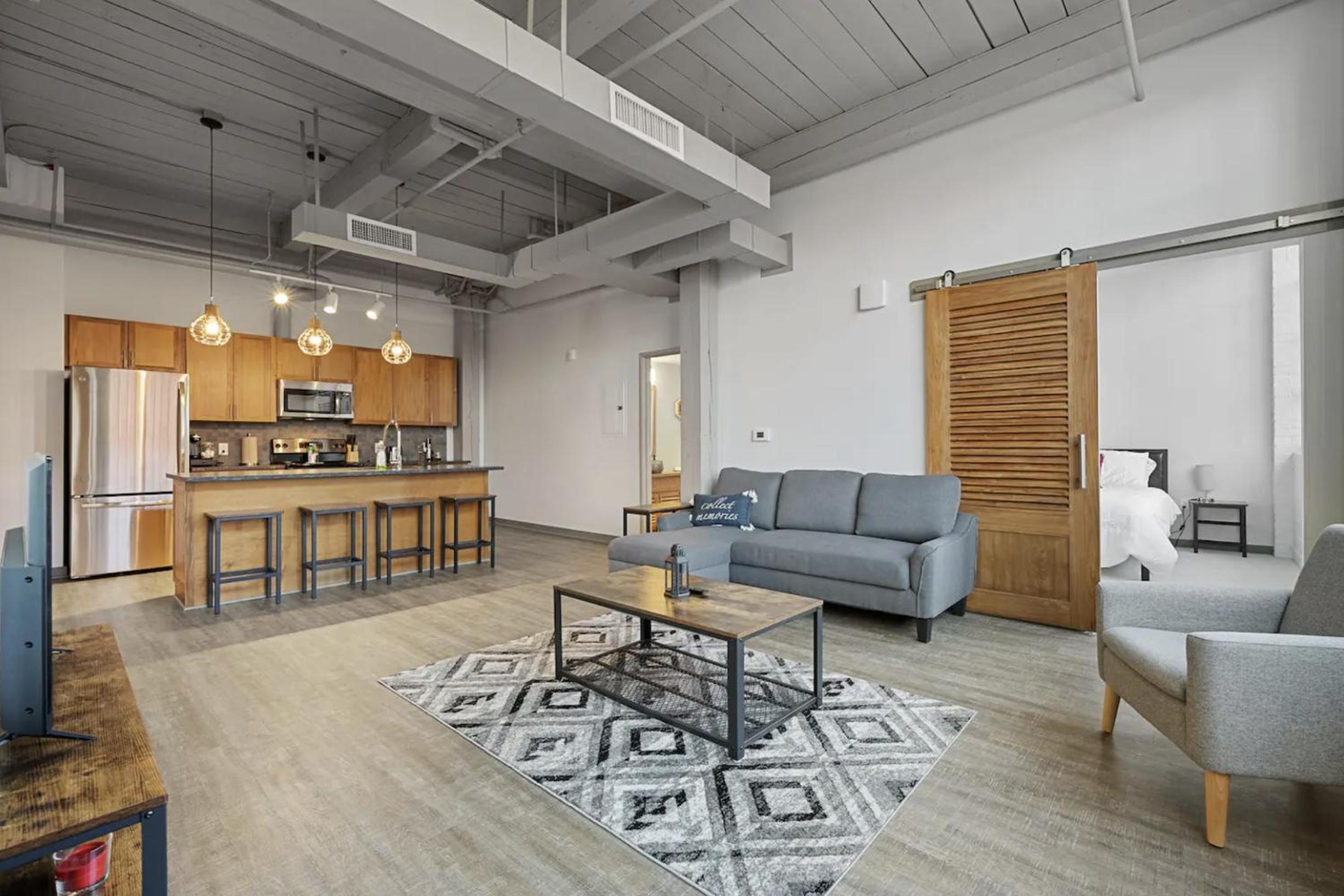 2125 Superior Living