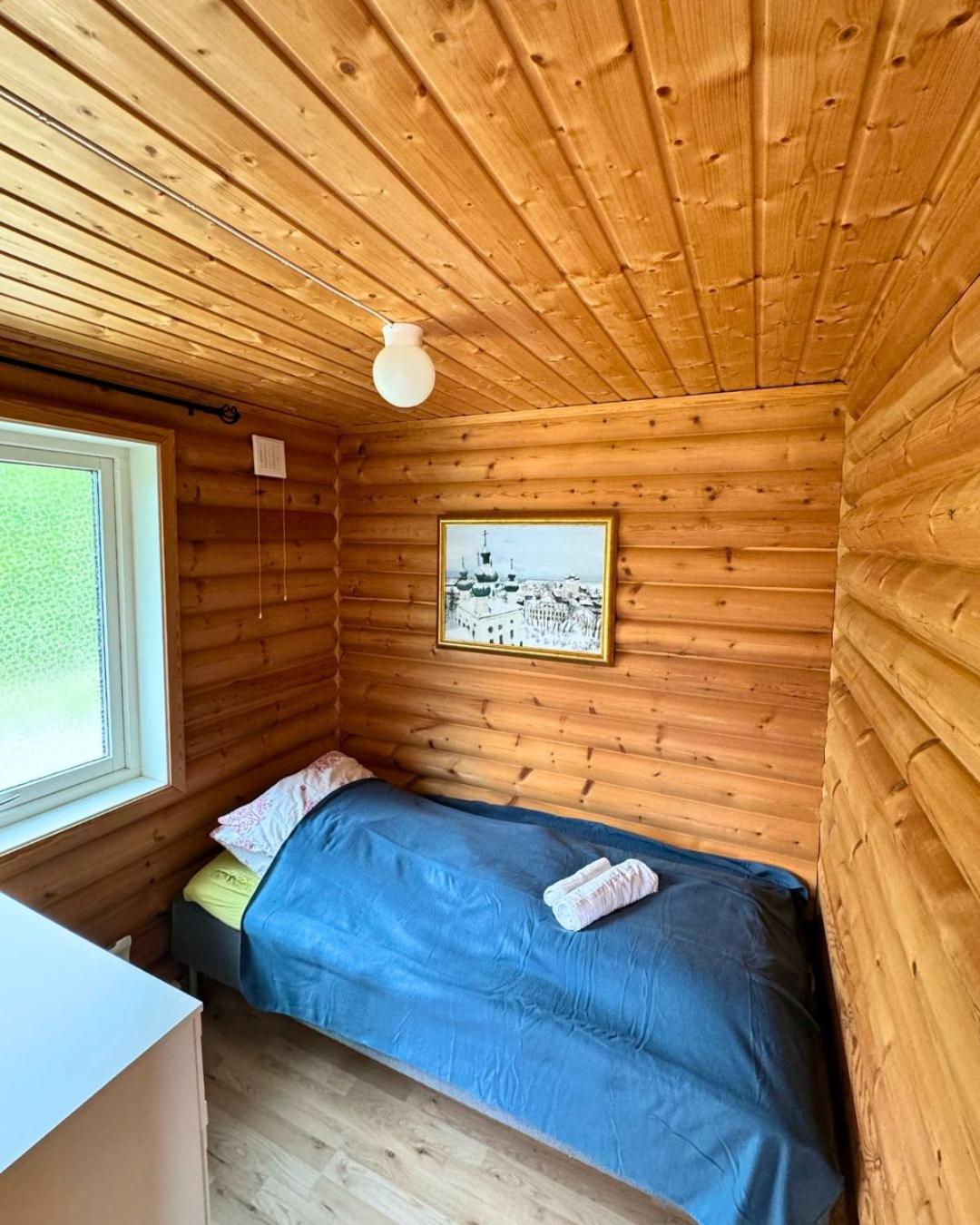 Polar Skaidi Cabin