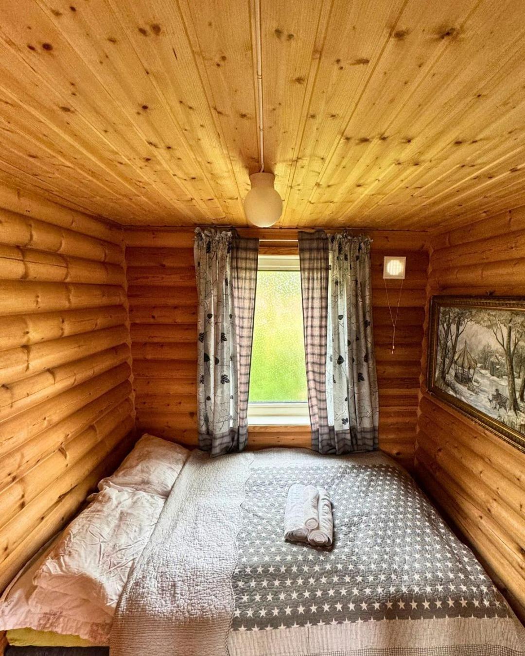 Polar Skaidi Cabin