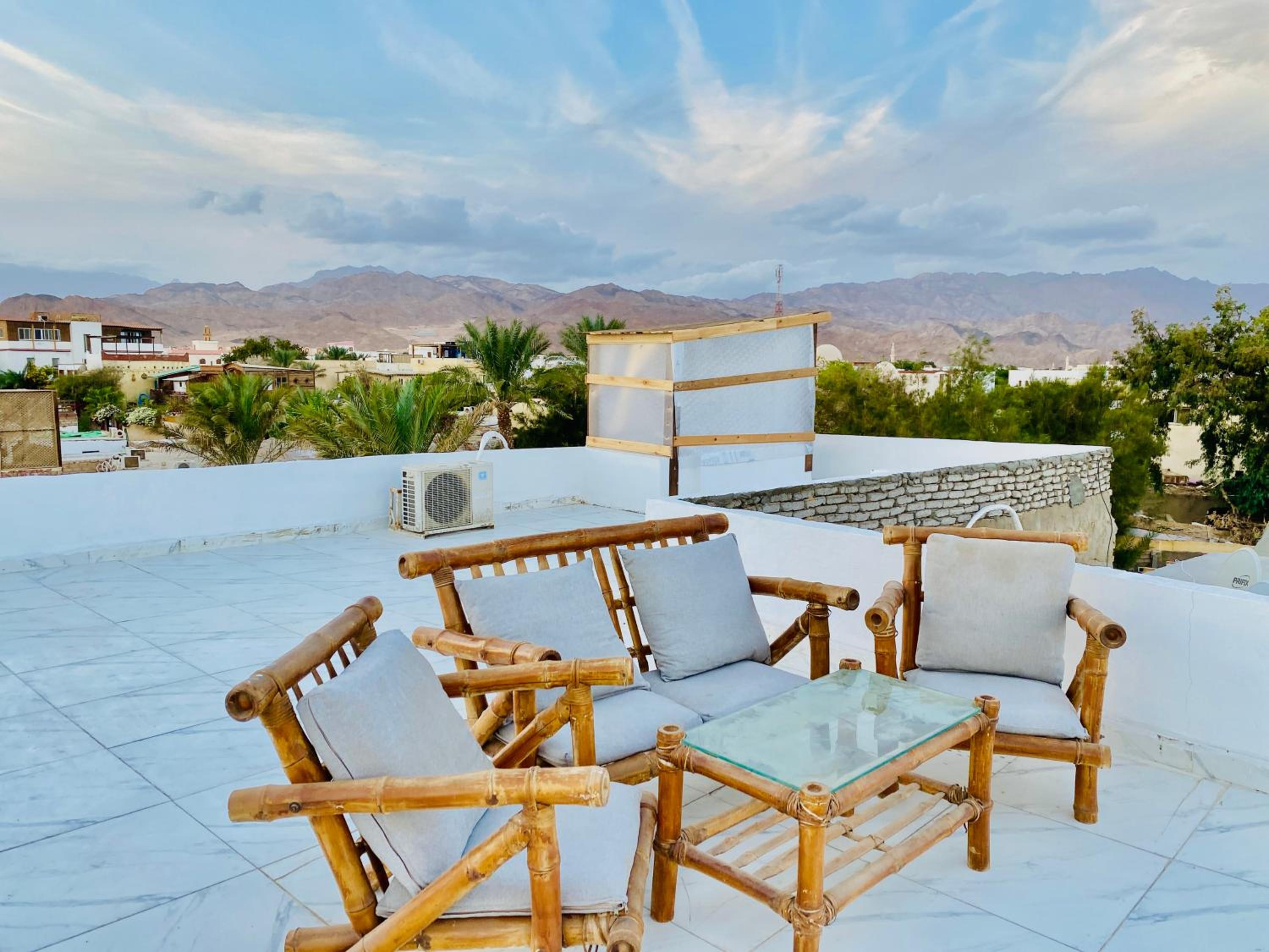 El Fanar street Apartments