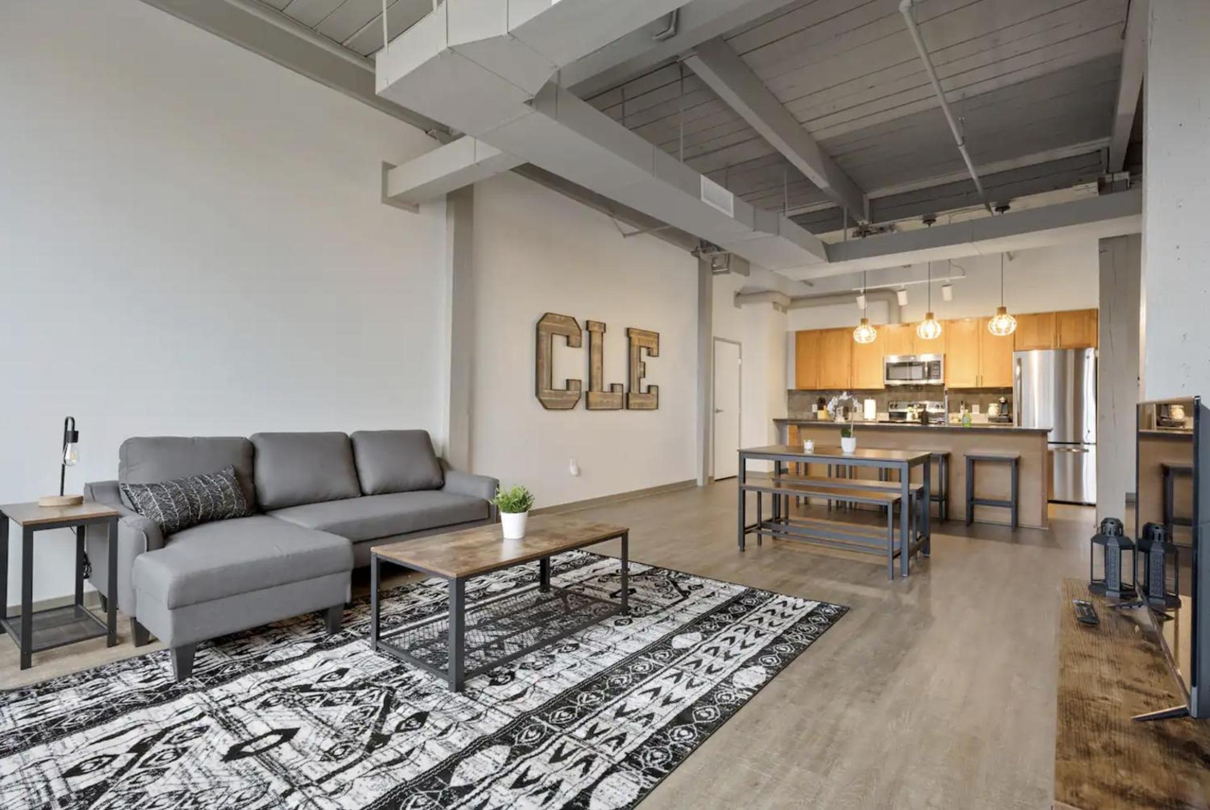 2125 Superior Living