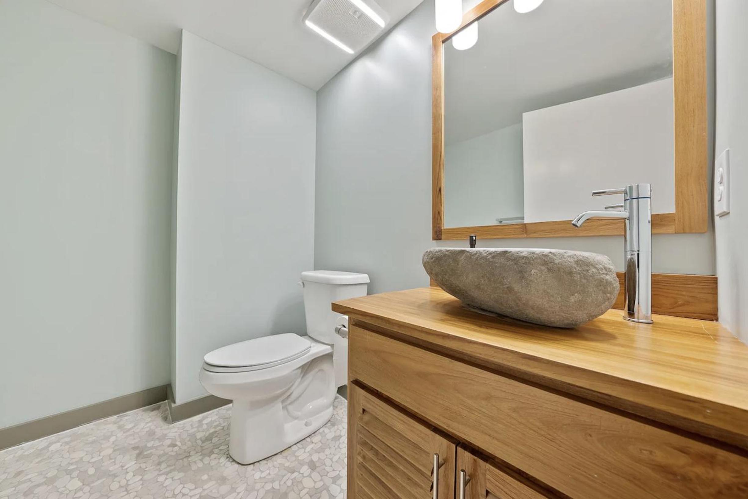 2125 Superior Living