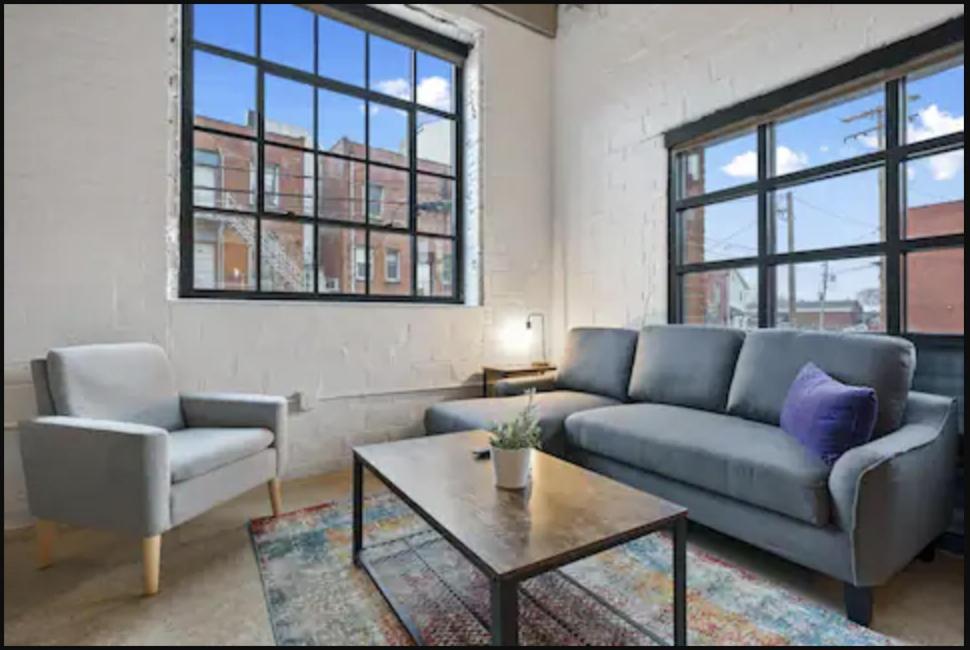 2125 Superior Living