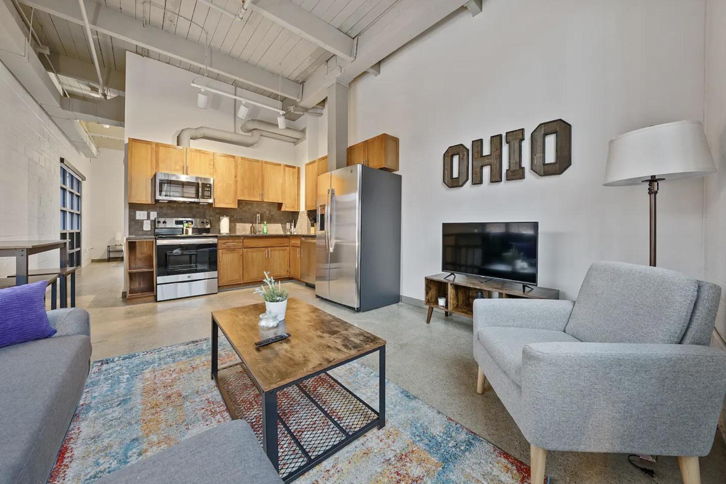 2125 Superior Living