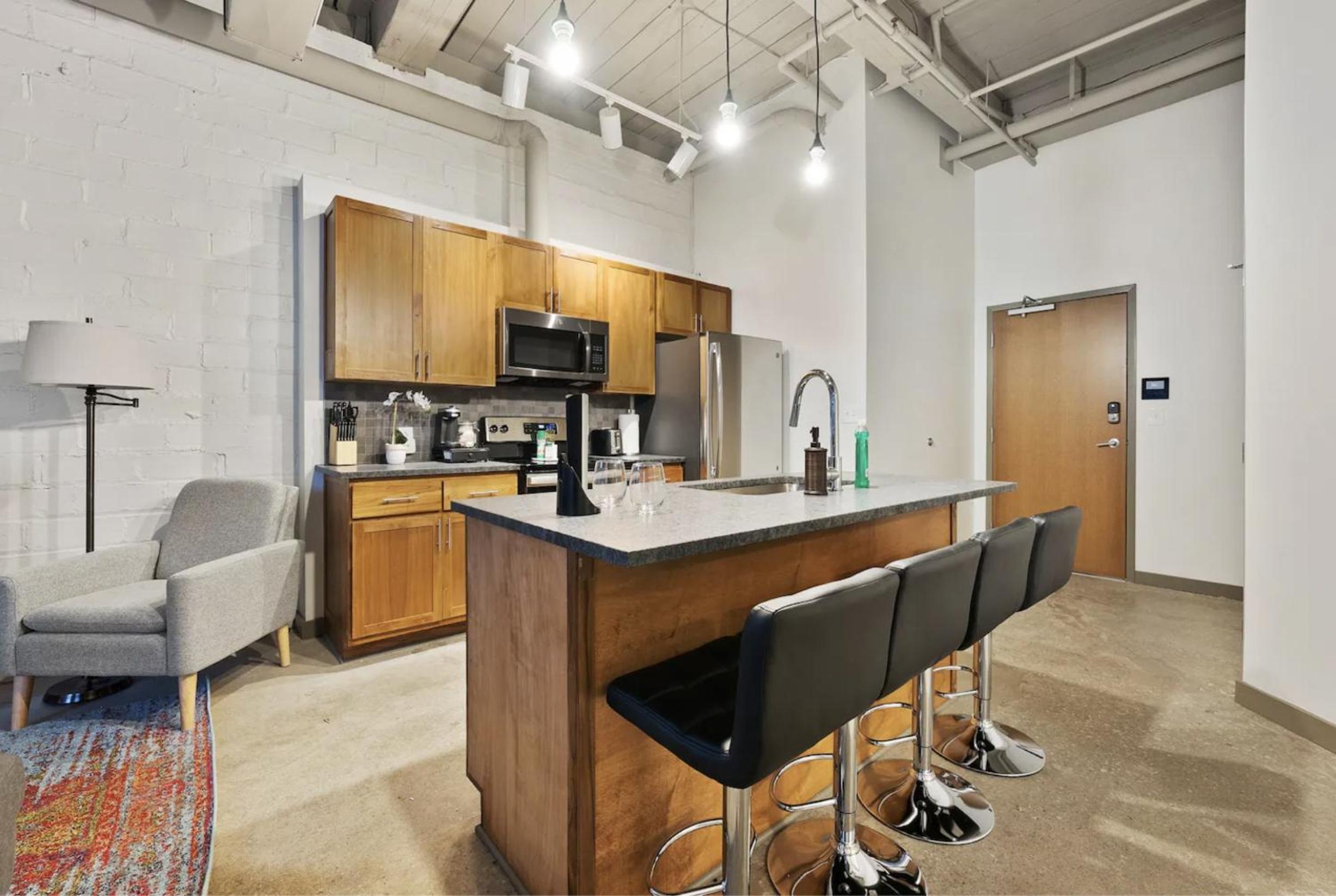 2125 Superior Living