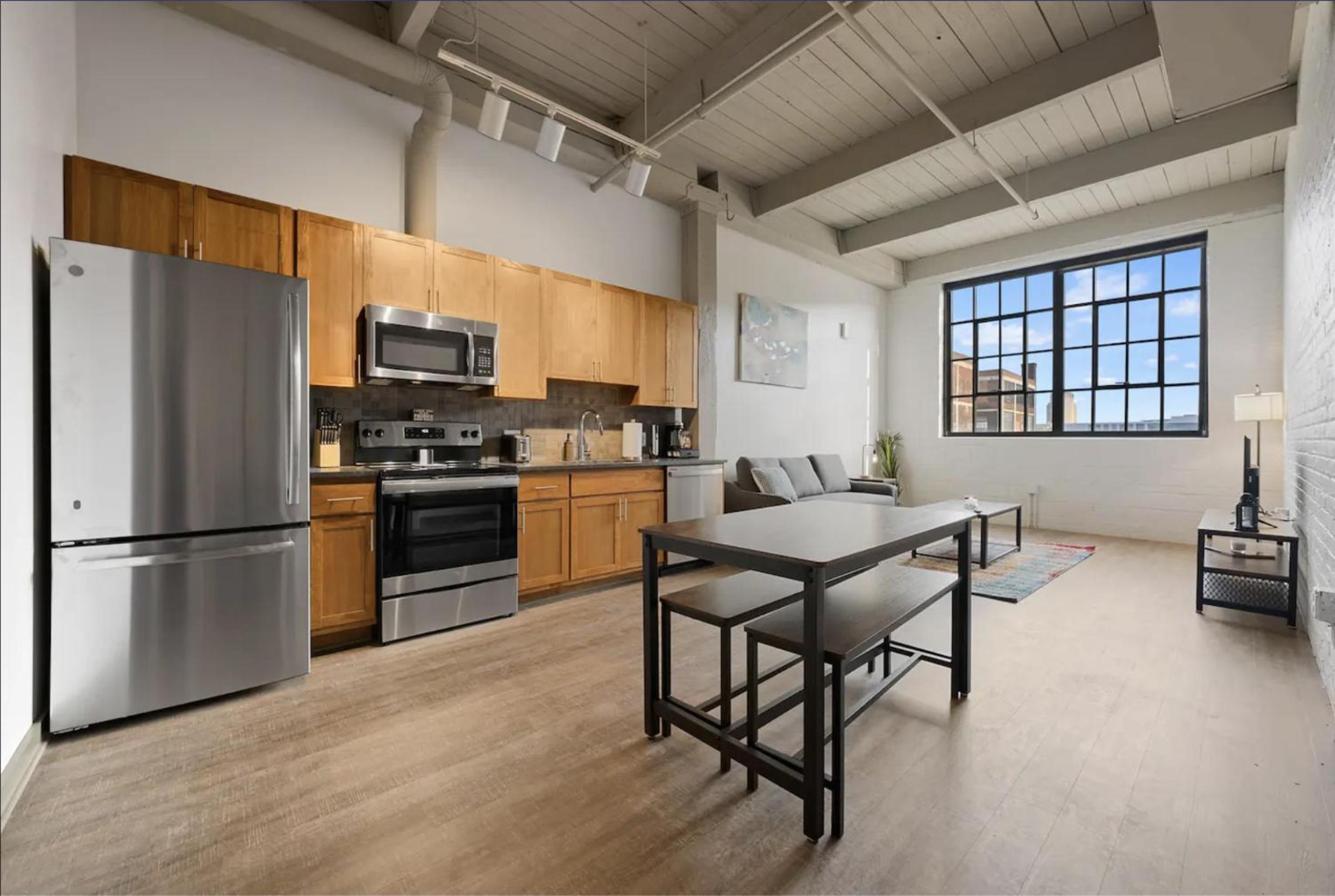 2125 Superior Living