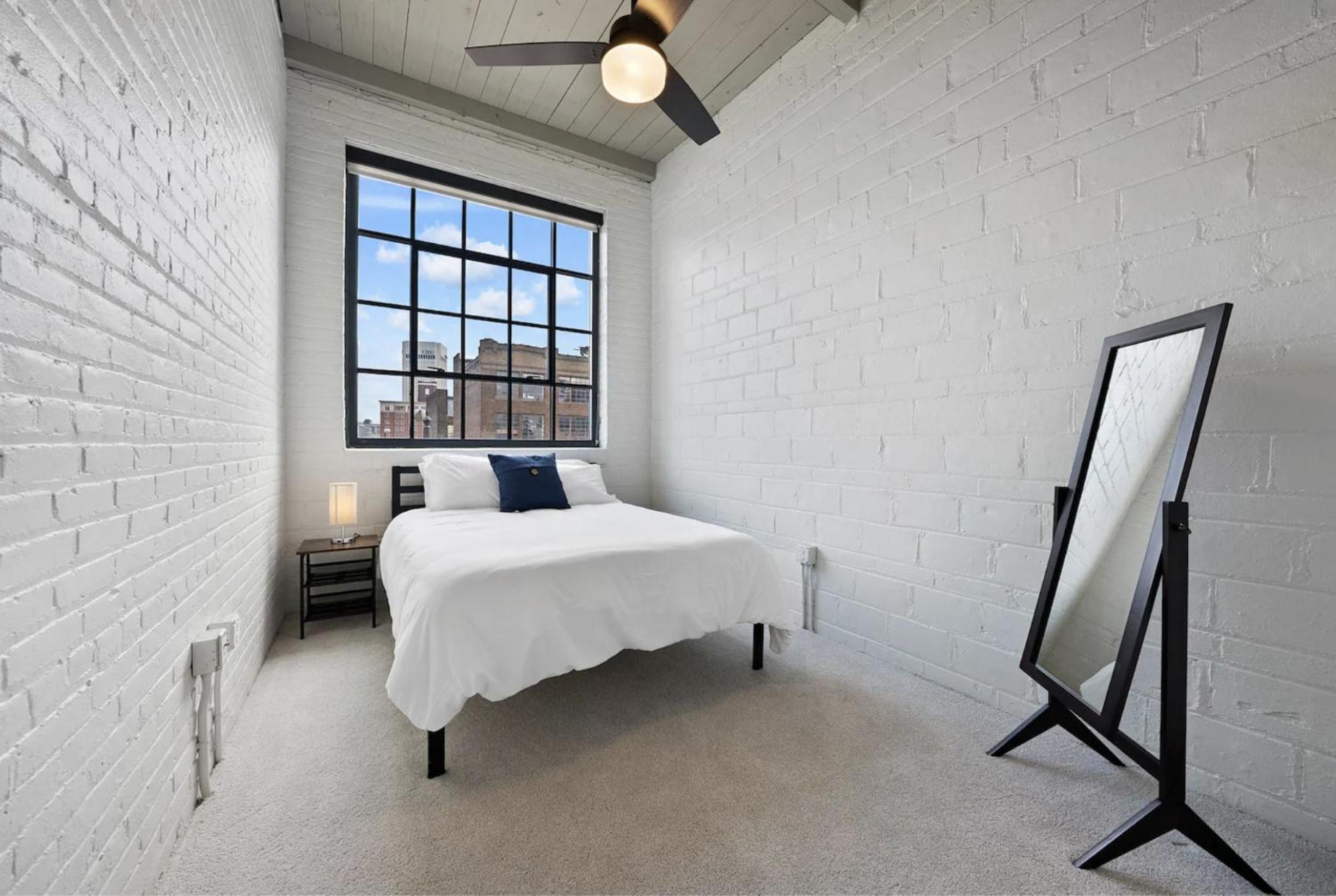 2125 Superior Living