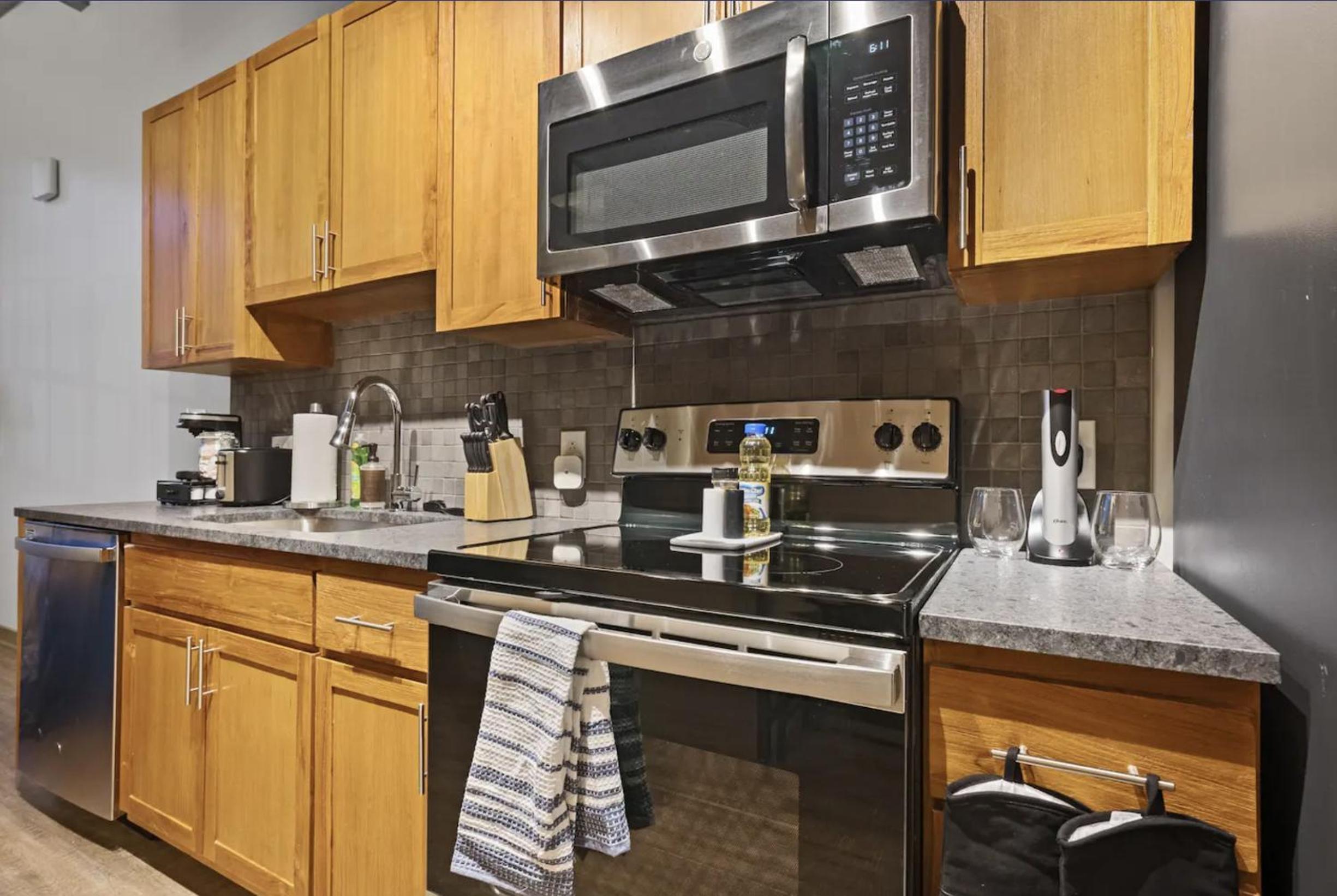 2125 Superior Living