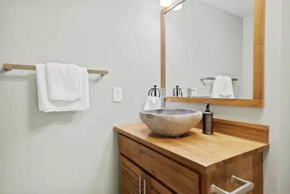 2125 Superior Living
