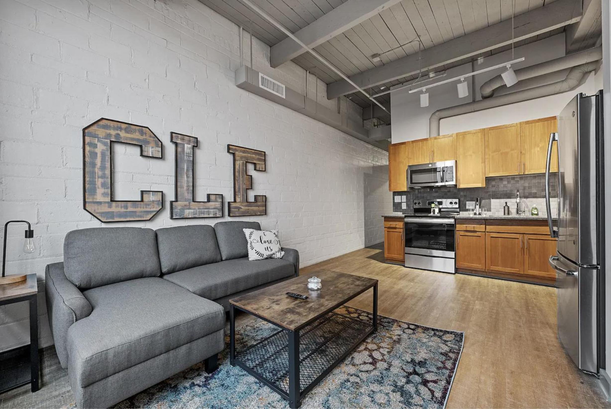 2125 Superior Living