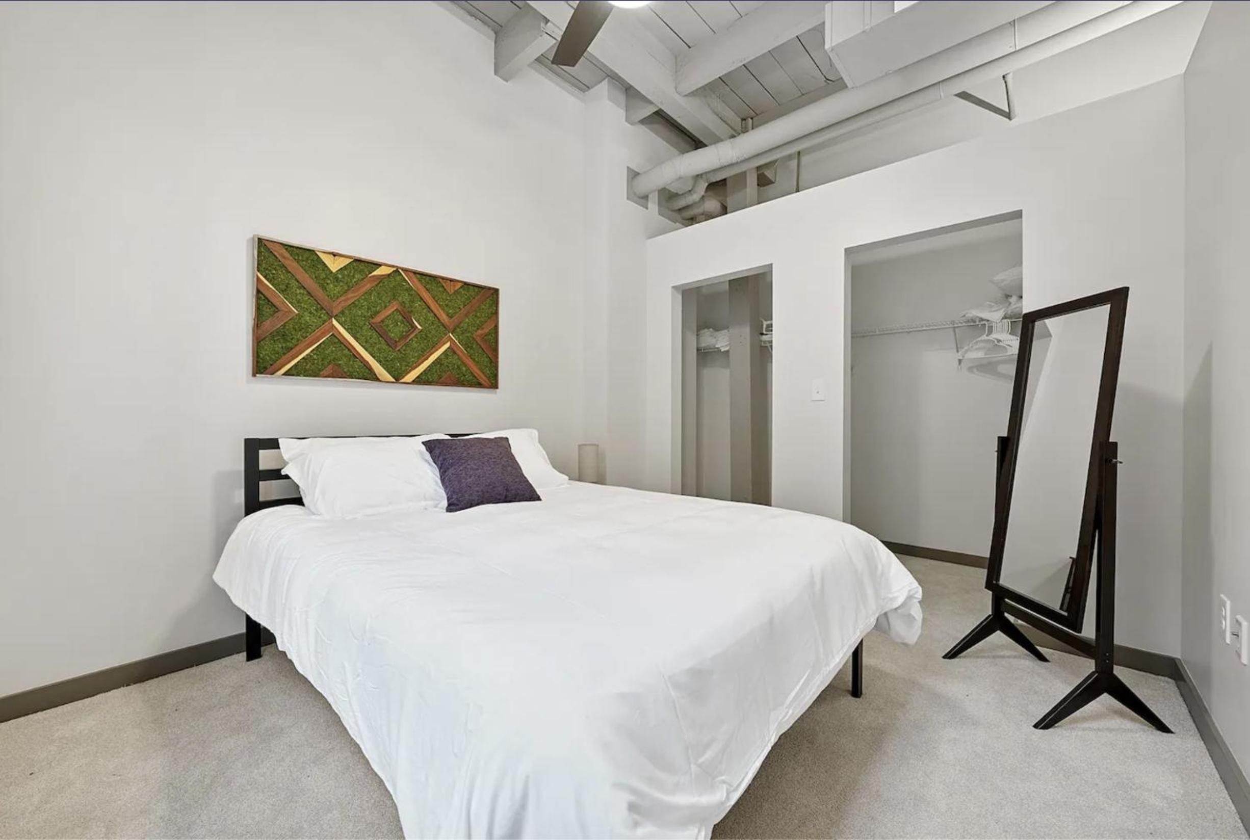 2125 Superior Living