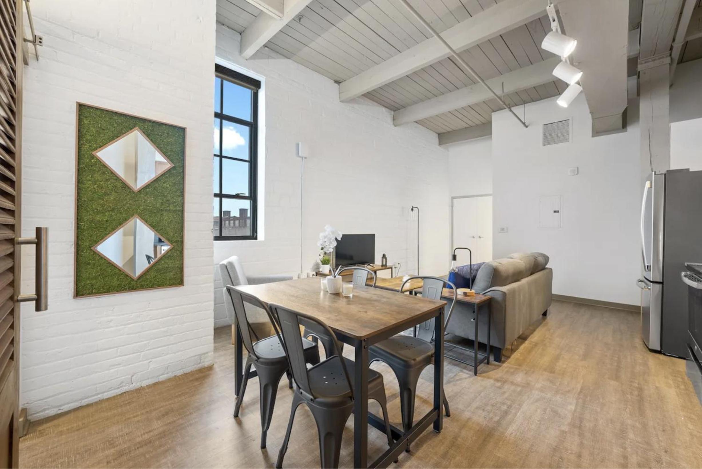 2125 Superior Living