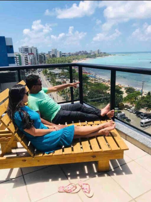 O EDIFÍCIO é de frente ao MAR de Pajuçara NEO 2 Qts 2gar - Adm Nutelss