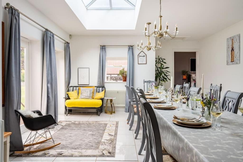 Cotswold Cheltenham, whole house with hot tub