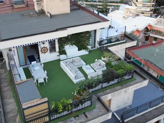 Appartamento Rapallo Sky Garden Maria Jose Liguria - Attico vista mare - Terraces - 2 bagni- 2 Camera da Letto - Box, Wi-fi, Idromassaggio Free inteiro Att photo 2
