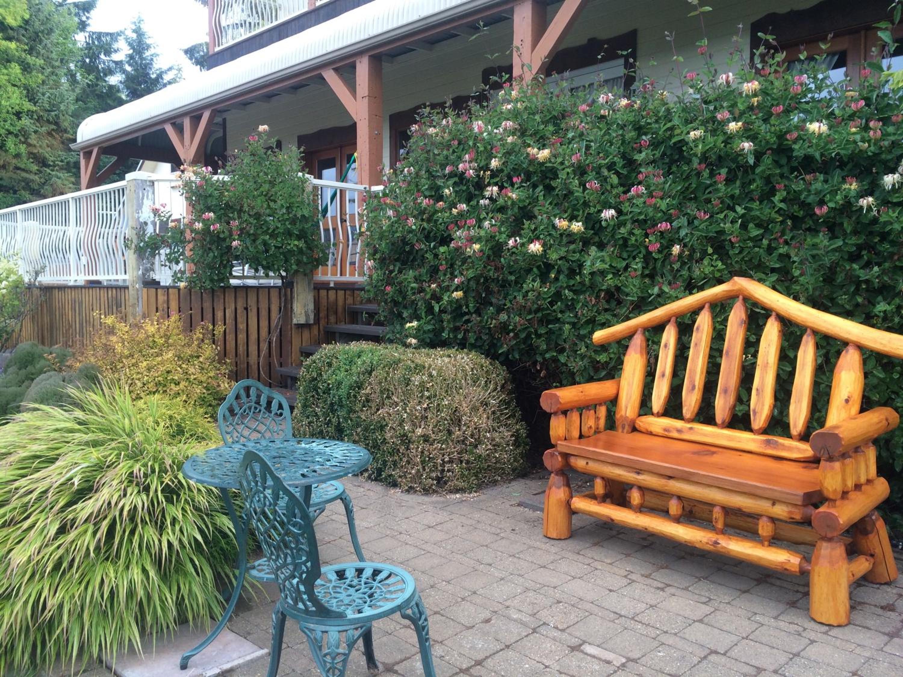 Sooke Vacations - Acre By the Sea Guest Suite - Property Image 12
